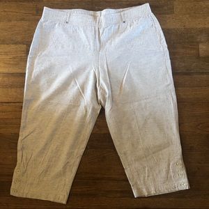 Cathy Daniels Womens Pull On Button Hem Capris